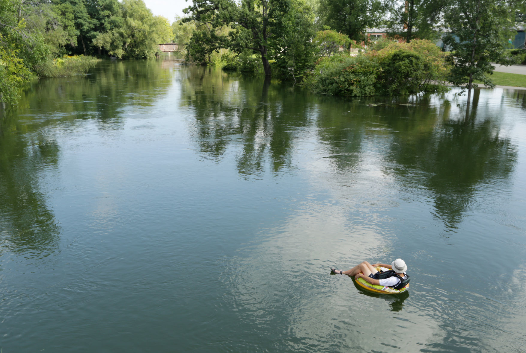 Floating home